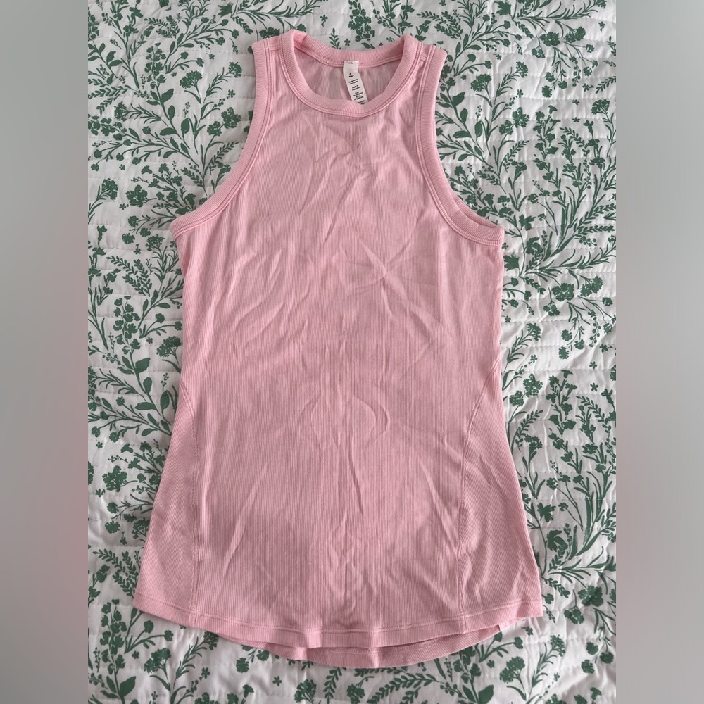 NWOT Lululemon tank - size 4